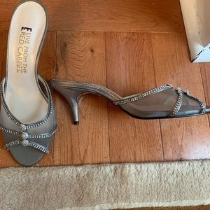 Elive From the RED CARPET